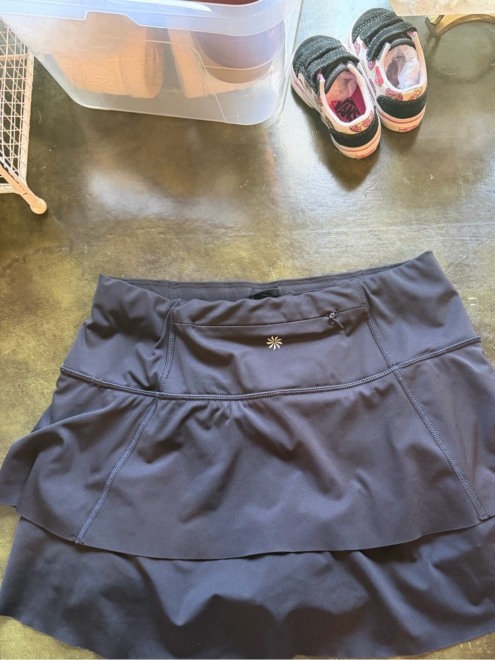 Athleta Momentum Skort Black Ruffle Tennis Running Golf Skirt XS EUC - Picture 5 of 11